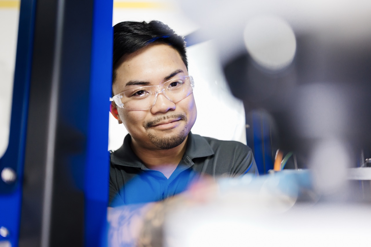 UltraOptics-Technician An Ultra Optics employee is in the warehouse ready to help customers.